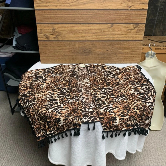 Bobbie Brooks one size swim suit coverup animal print with tassels - Picture 7 of 7